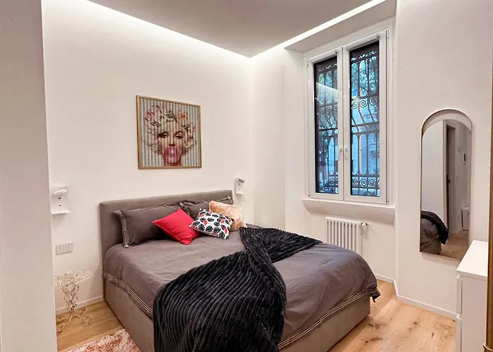 Art Design Citta Studi Piola Apartament *